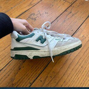 New Balance 550's Green in Size 7.5M